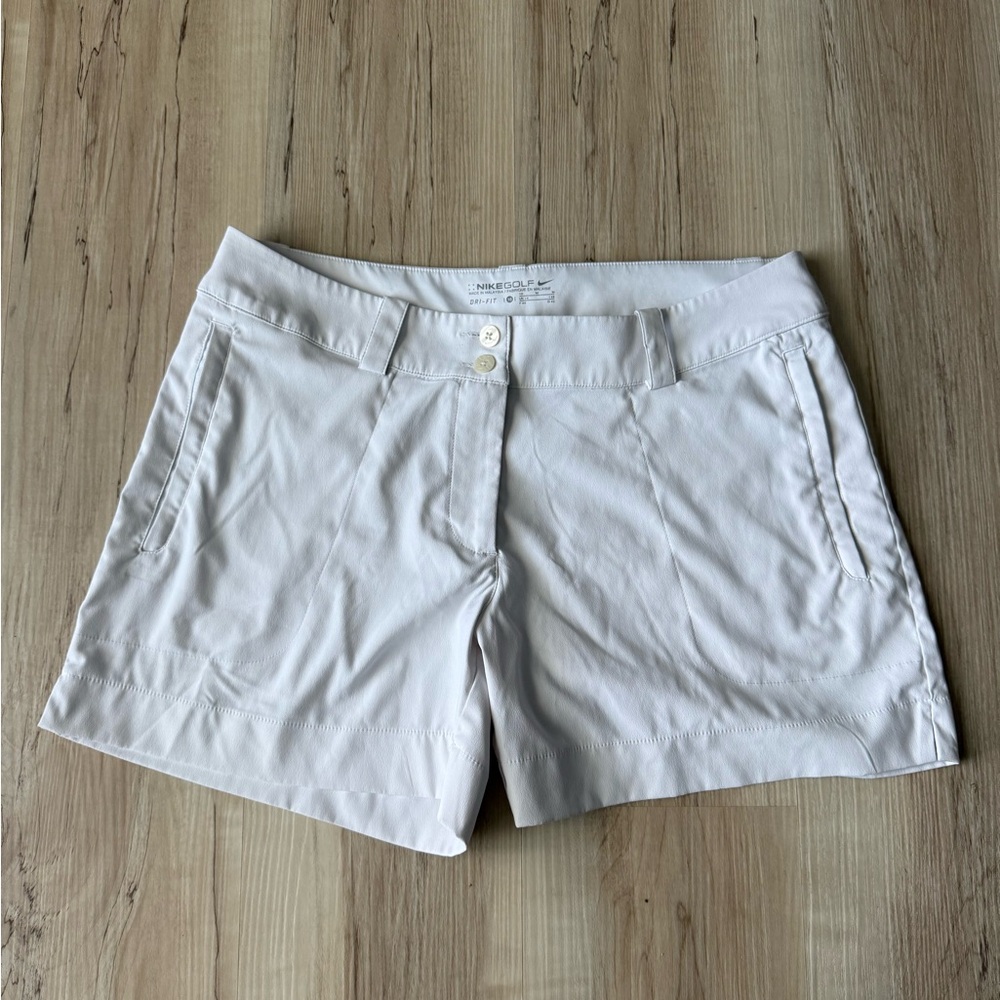 Nike Dri-FIT Women’s White Golf Shorts Size 10 | Athletic Activewear Pockets
